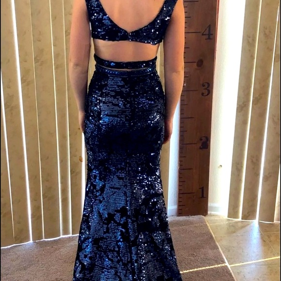 Navy 2 pc Prom dress size 2 - Picture 3 of 4